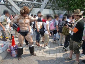 075_c84_day_2_cosplay_scorching_indeed_95