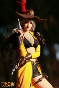 Daybreak online cosplay hunter (andrea aybar carmona) mascosplay.com 5